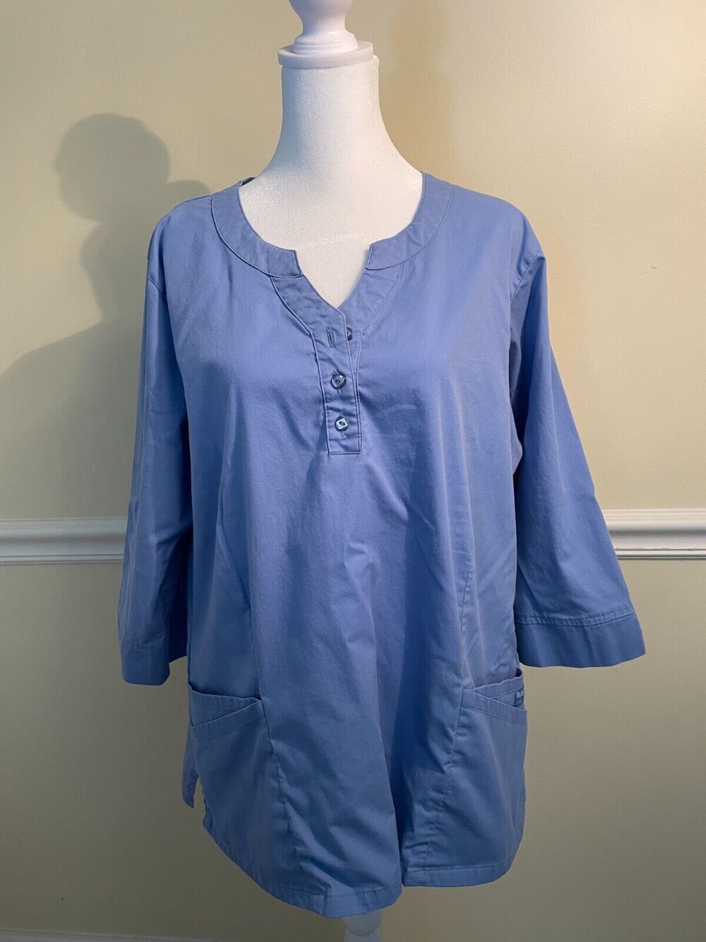 Butter Soft Womens Scrubs Shirt XLarge White 3 Qrt Sleeve Side Pockets Nurse